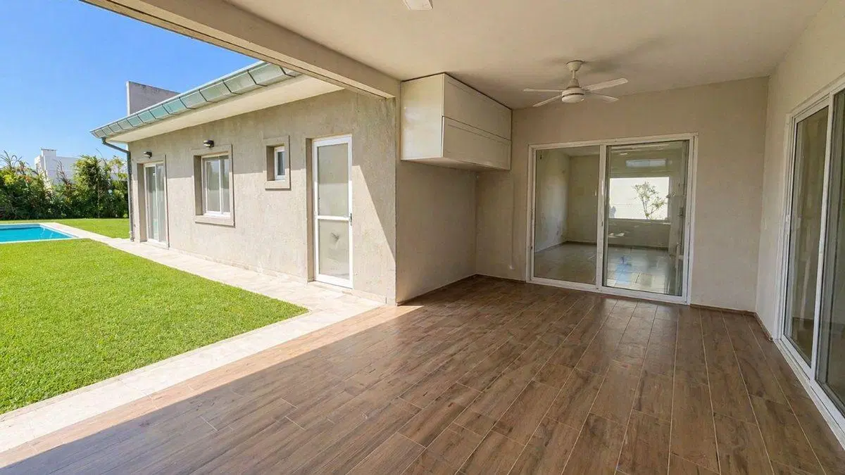 CASA 5 AMBIENTES HARAS SANTA MARIA PARQUE PILETA 5