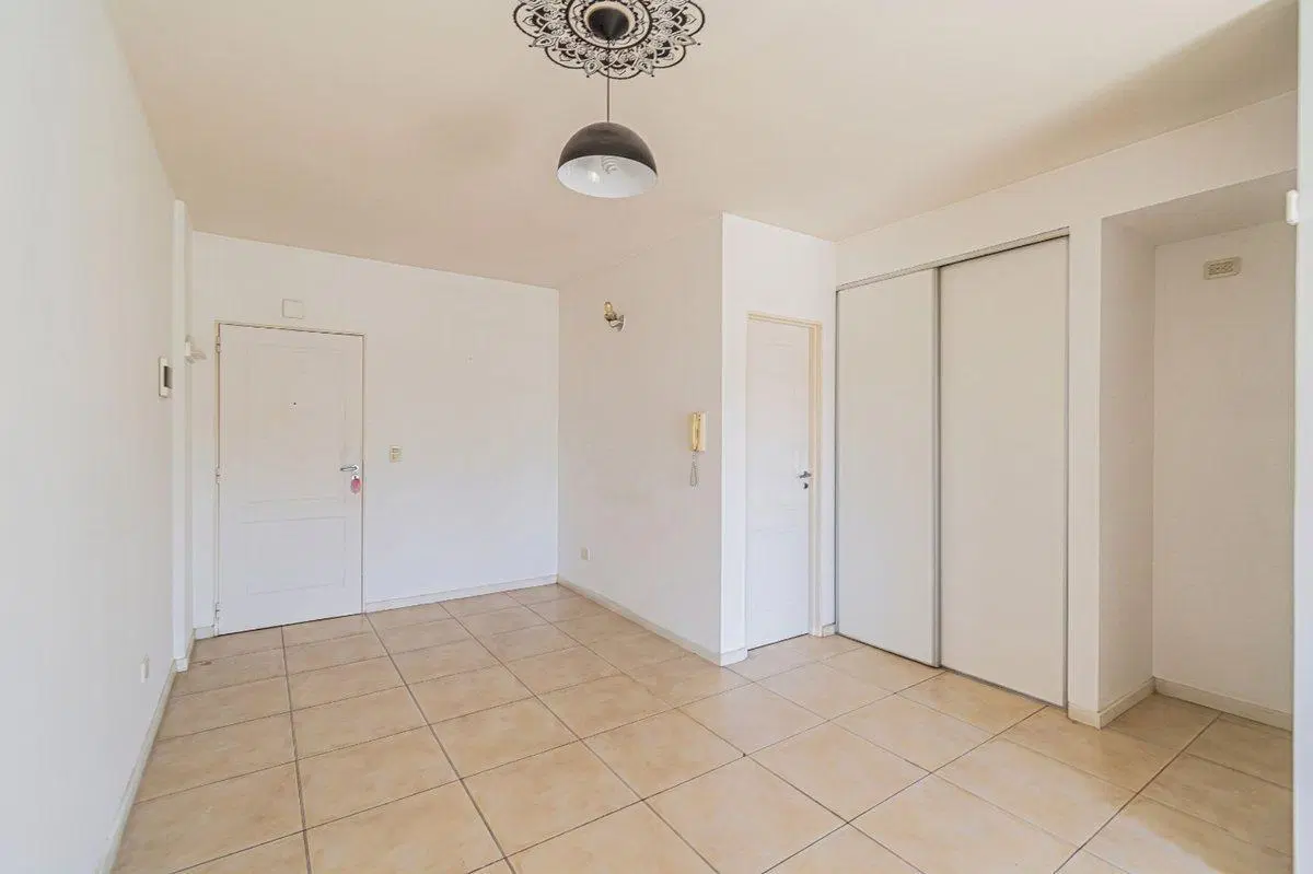 DEPARTAMENTO MONOAMBIENTE BALCÓN EN SANTOS LUGARES 8