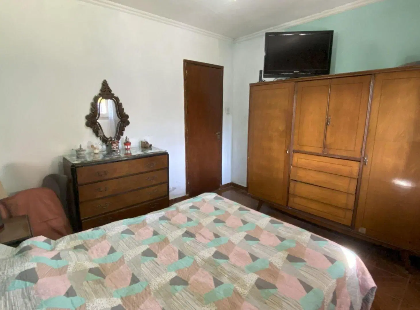 CASA 3 AMBIENTES LOTE PROPIO CON PARQUE Y QUINCHO 5