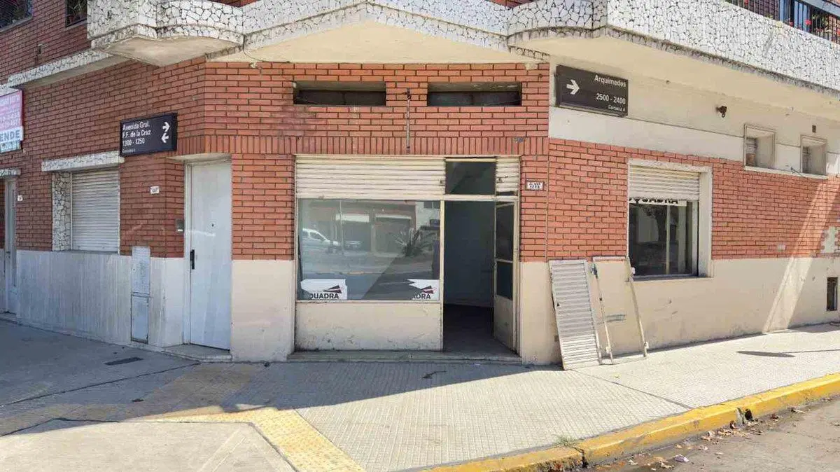 LOCAL EN ESQUINA VENTA NUEVA POMPEYA SIN EXPENSAS 8