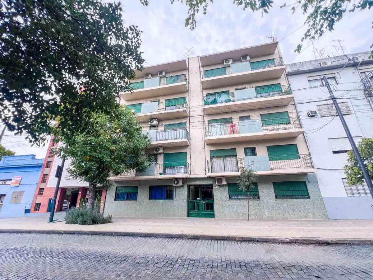 VENTA PH 2 AMBIENTES PATIO LAVADERO LINIERS 4