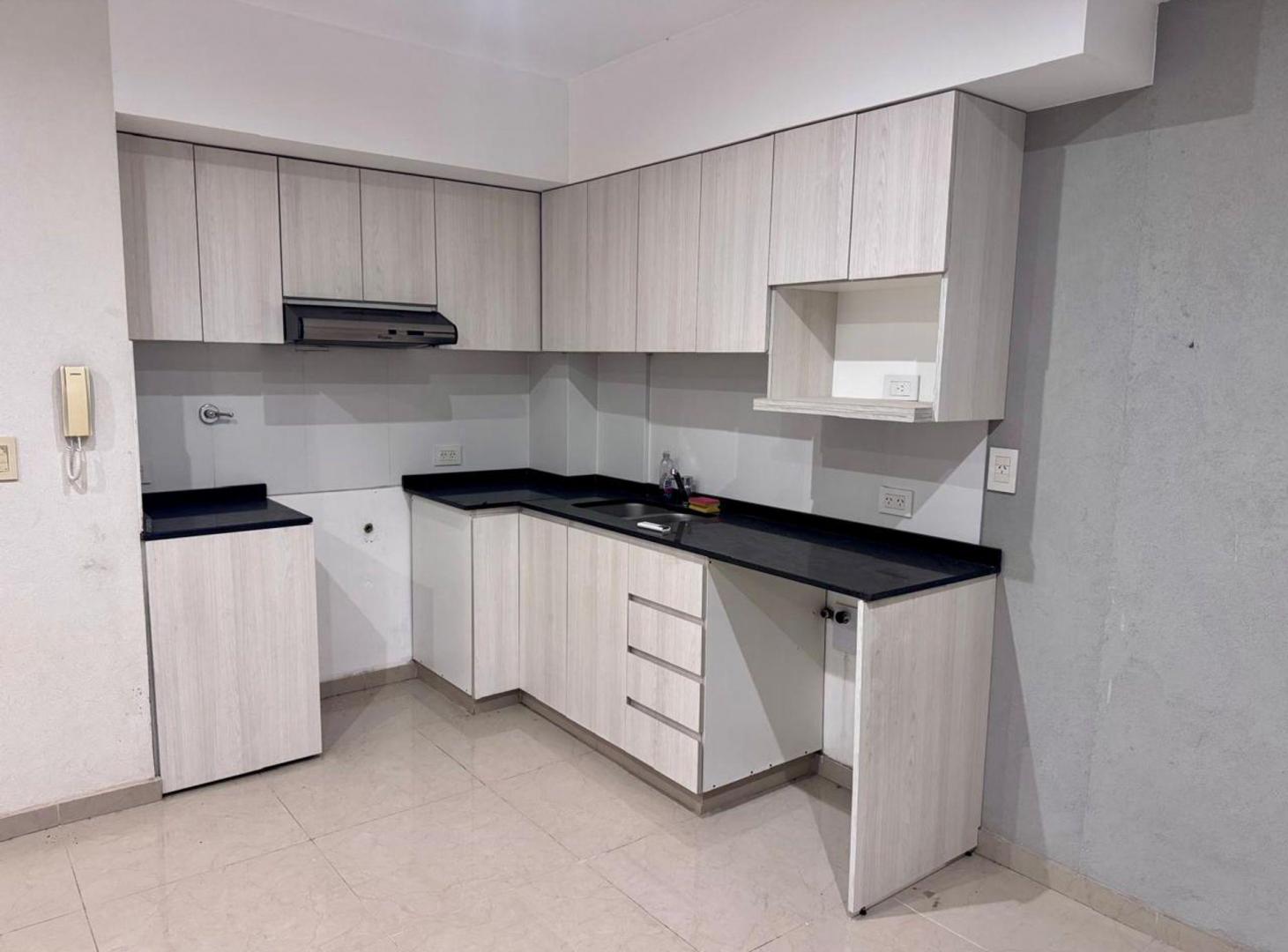 Foto de VENTA DEPARTAMENTO 3 AMBIENTES CON COCHERA, imagen 3