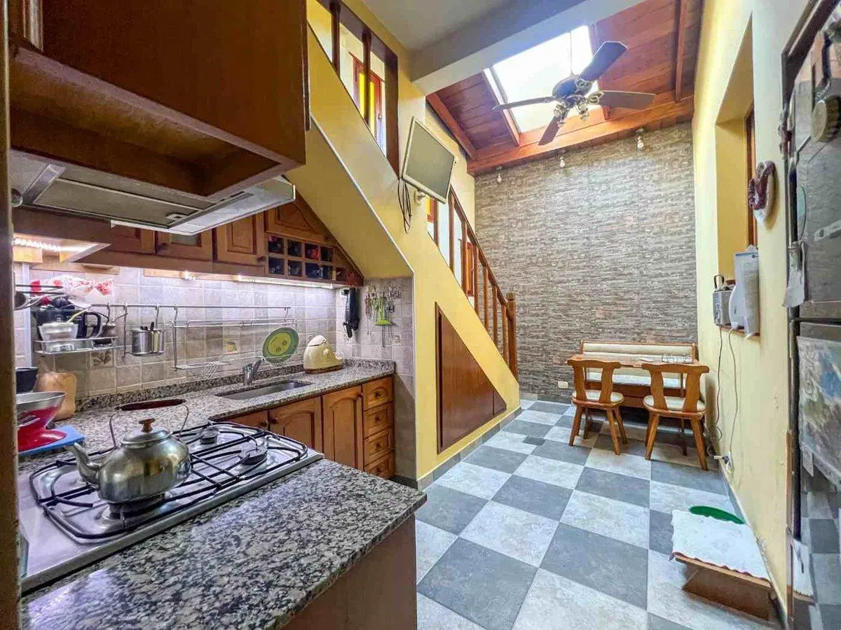 VENTA PH 4 AMBIENTES TERRAZA PARRILLA AGRONOMIA 3