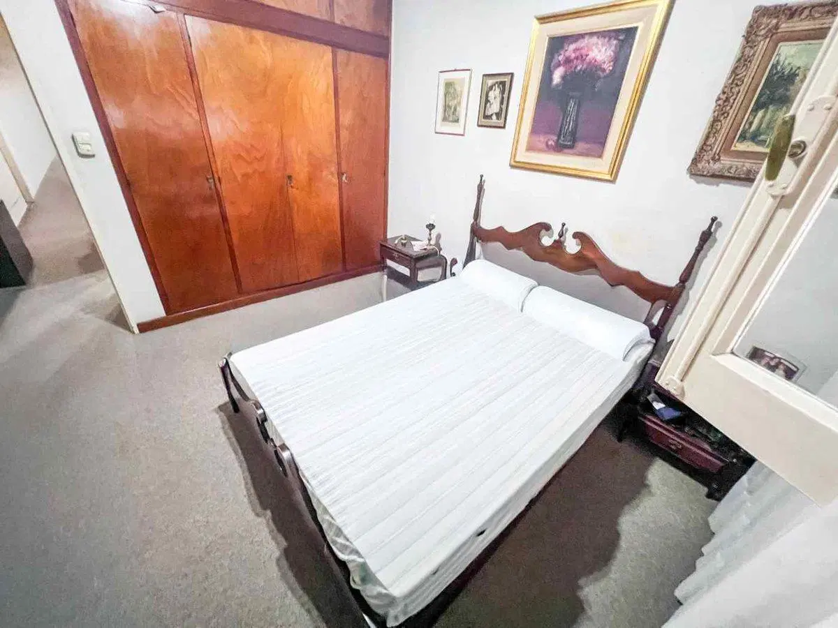 CASA 4 AMBIENTES CON JARDIN Y COCHERA 3