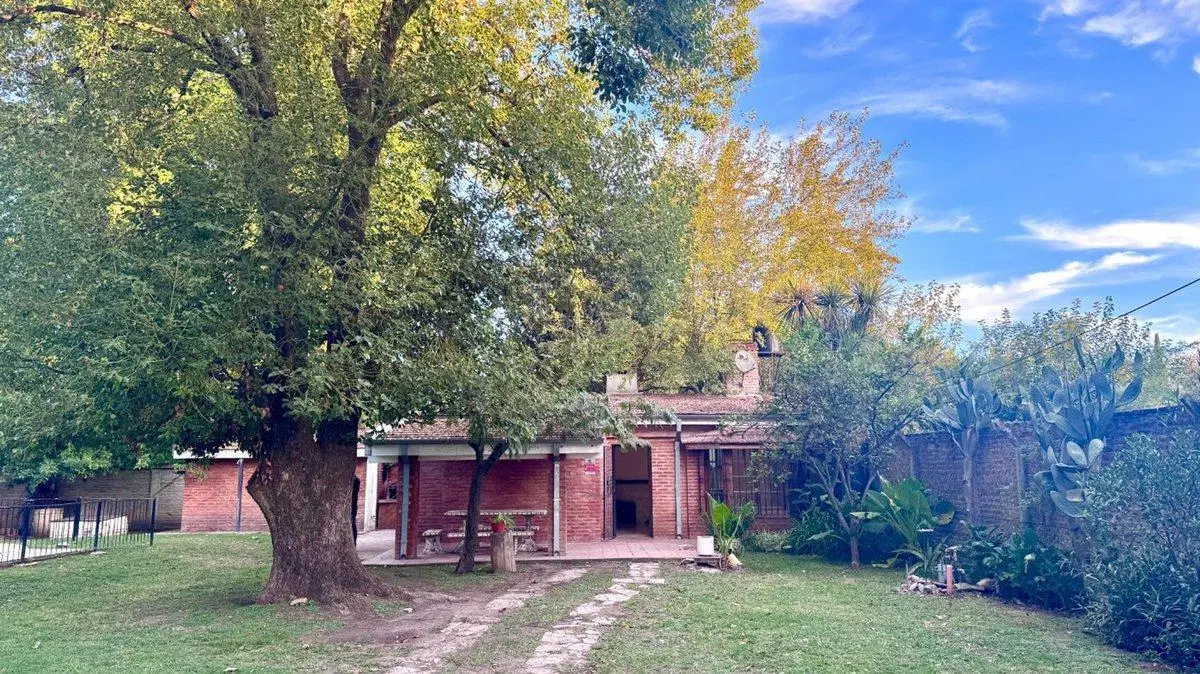 VENTA CASA 2 AMBIENTES 4 LOTES LA ALBORADA PILAR 5