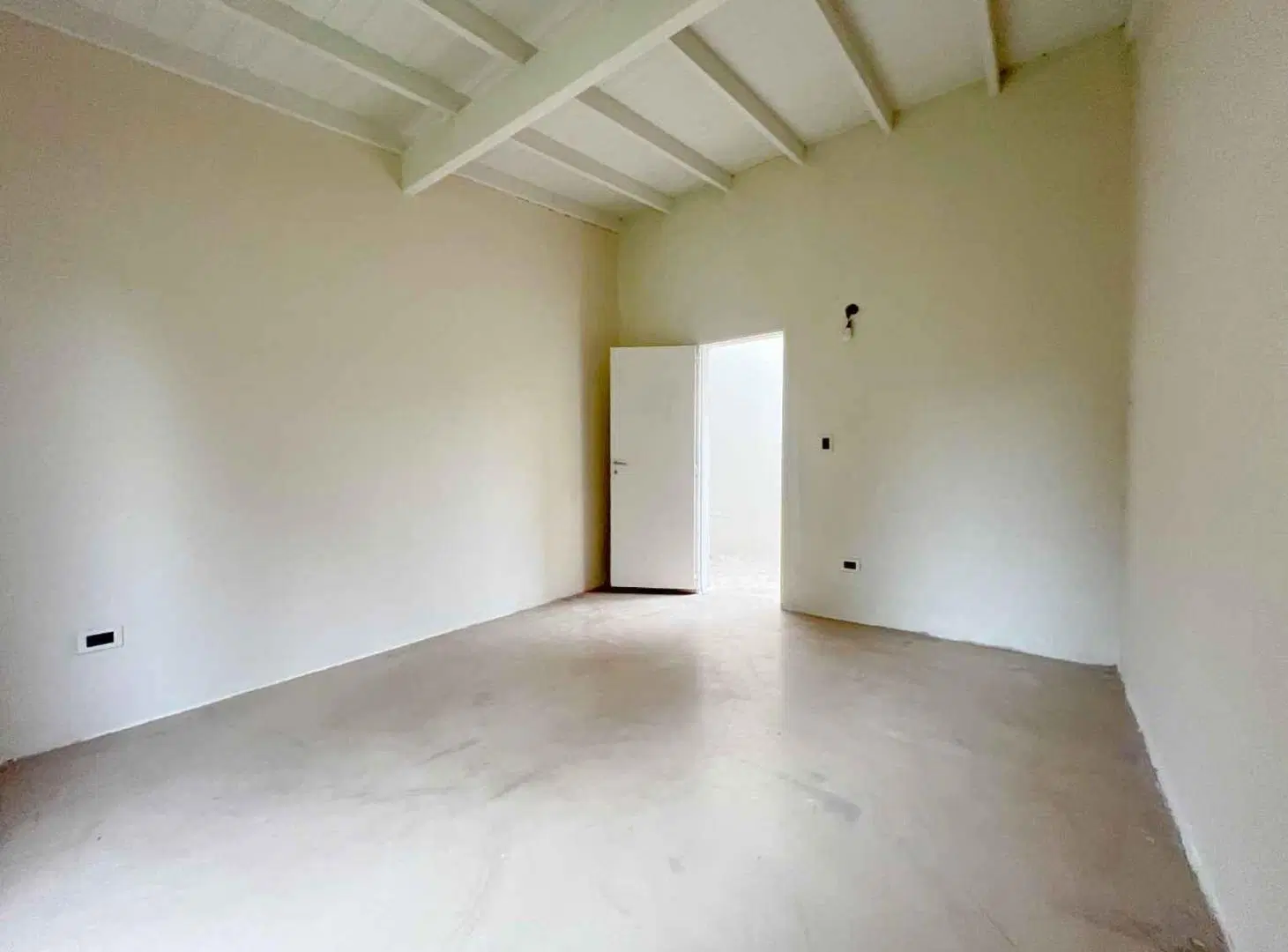 CASA EN VENTA 5 AMBIENTES PARQUE LAS NACIONES 8