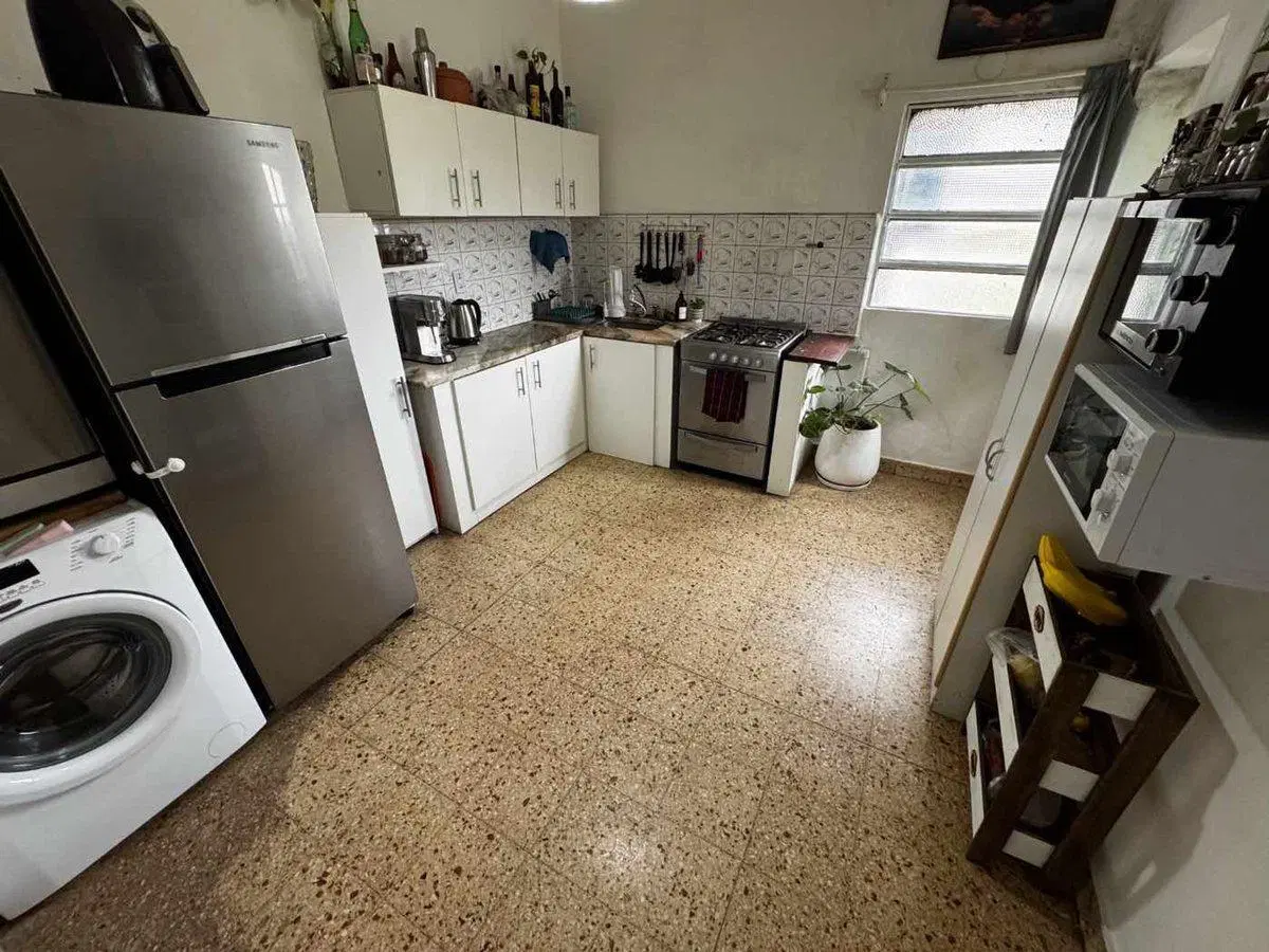 VENTA CASA 4 AMBIENTES MORON COCHERA JARDIN 2