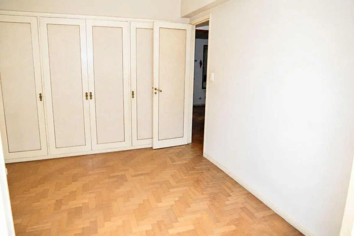 3 AMBIENTES MAS DEPENDENCIA Y BALCON 4