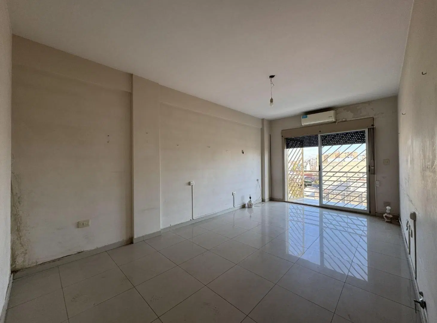 DEPARTAMENTO 3 AMBIENTES VENTA BALCON MONTE CASTRO 5