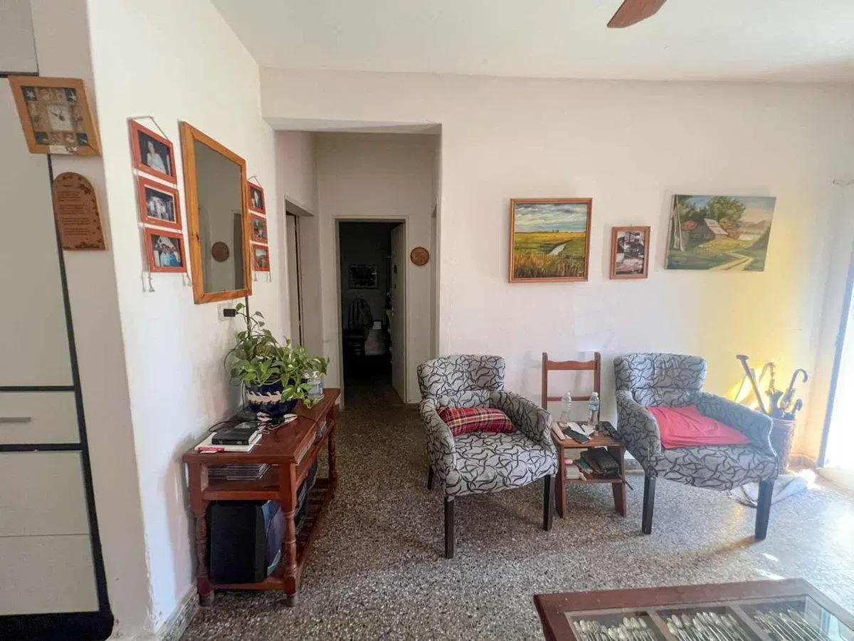 VENTA CASA 3 AMBIENTES JARDIN PILETA DOMSELAAR 4