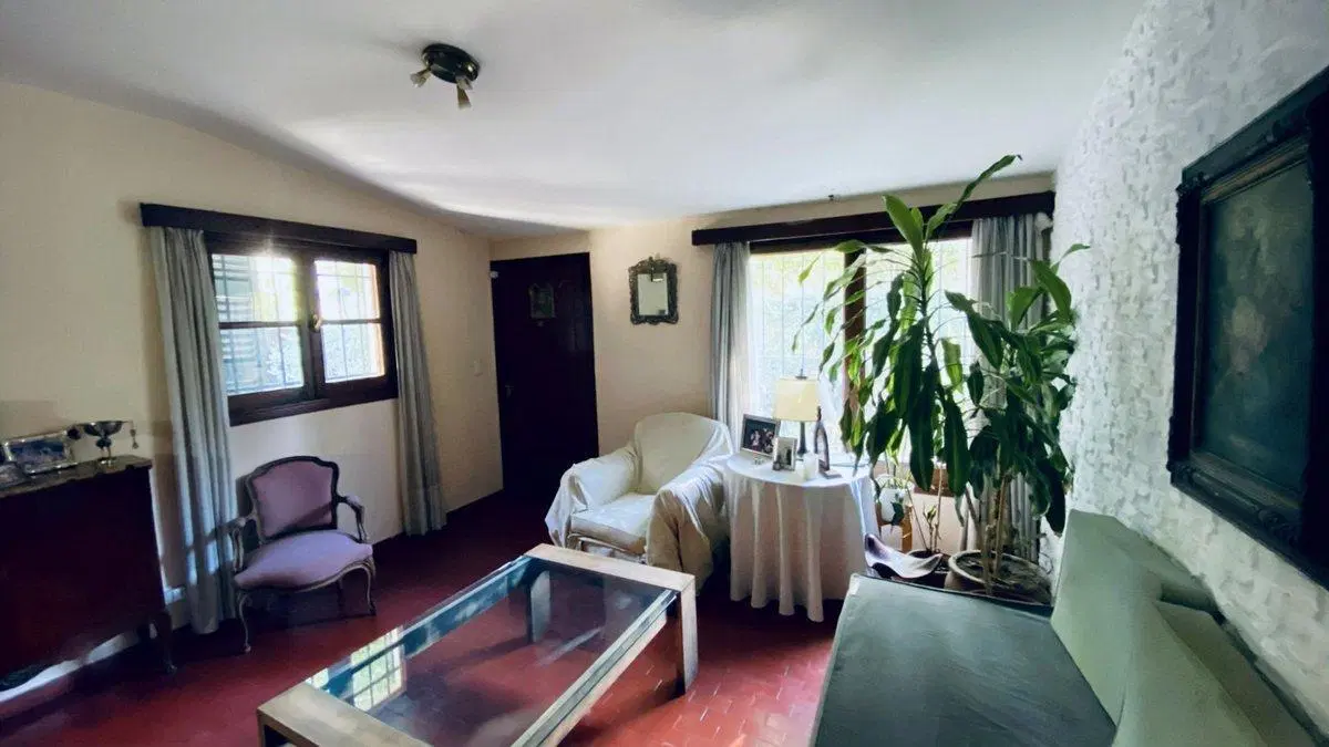 CASA 4 AMBIENTES EN  BARRIO UNO APTO CREDITO 5