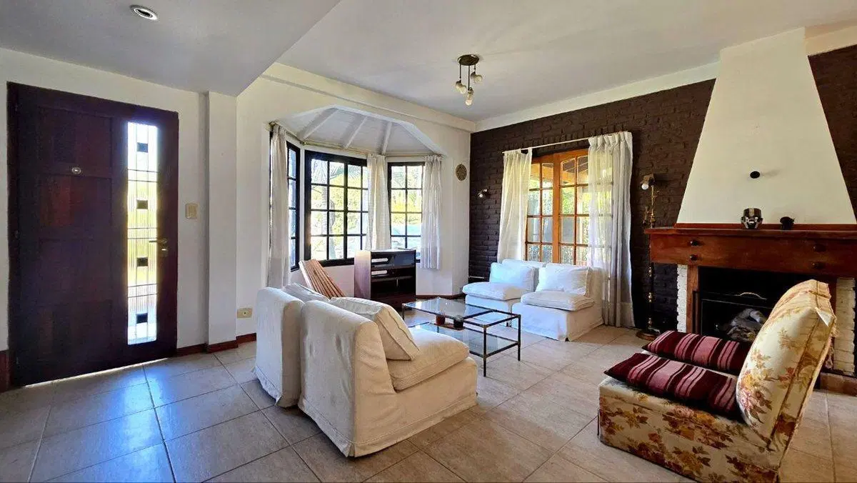 VENTA DE CASA 4 AMBIENTES EN LOMA VERDE ESCOBAR 4