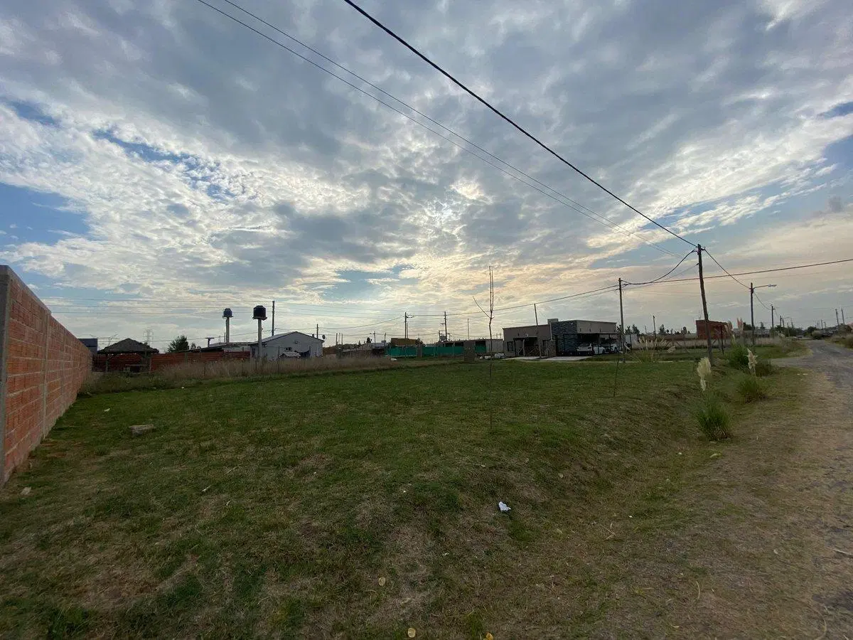 VENTA LOTE MORADAS MAXIMO PAZ 370 METROS 8