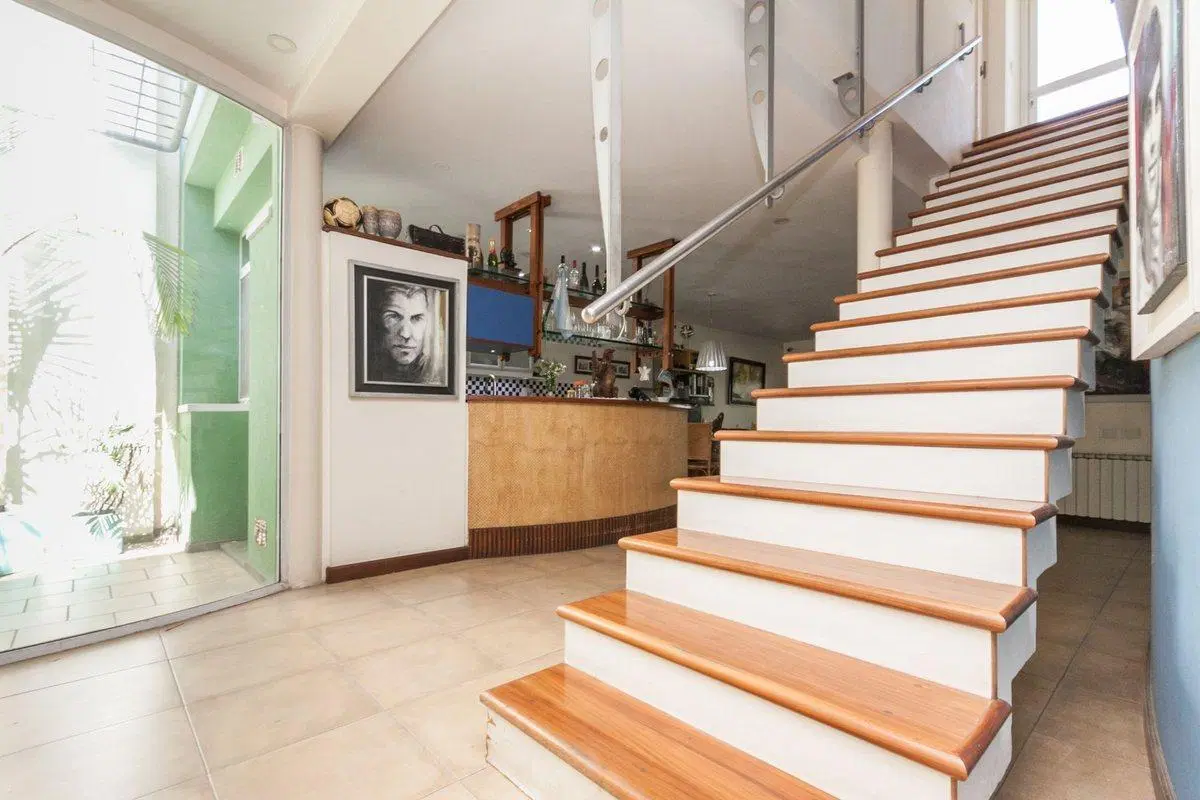 VENTA CASA 4 AMBIENTES COCHERA JARDÍN PISCINA 8