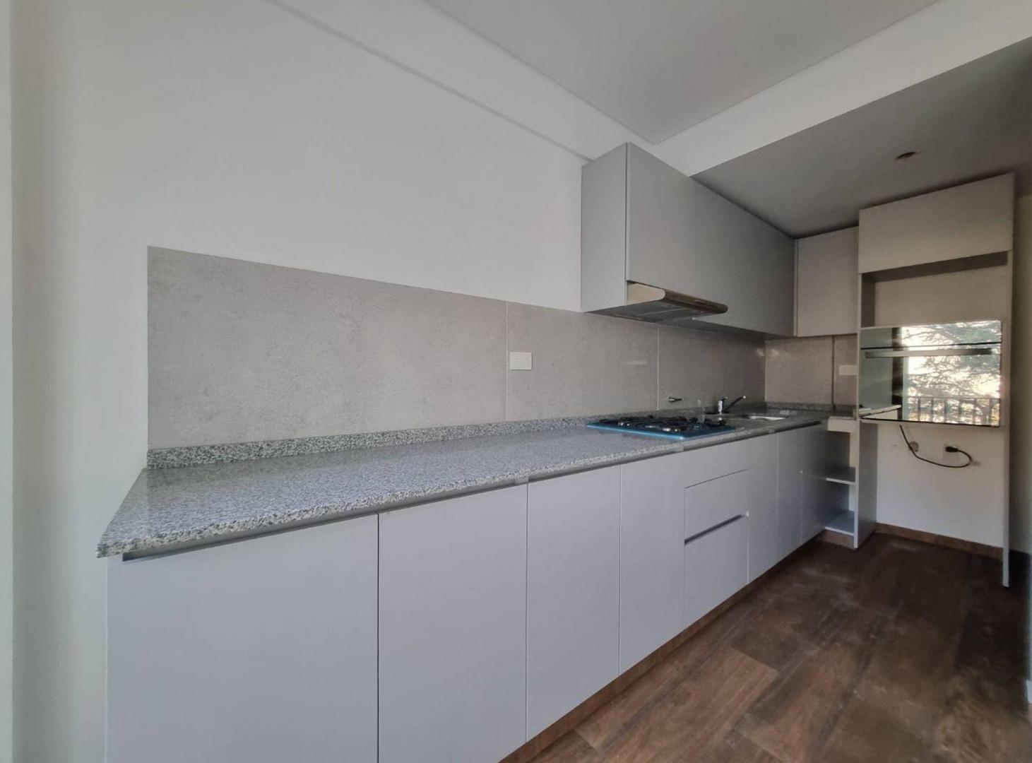 Foto de VENTA 3 AMBIENTES BALCON MATADEROS, imagen 2