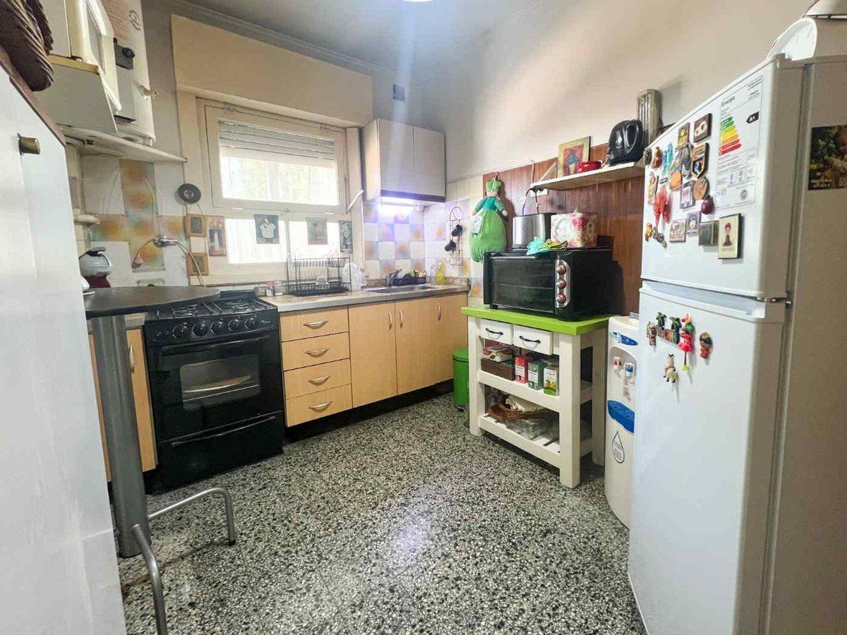 Foto de VENTA PH 2 AMBIENTES REMEDIOS DE ESCALADA, imagen 3