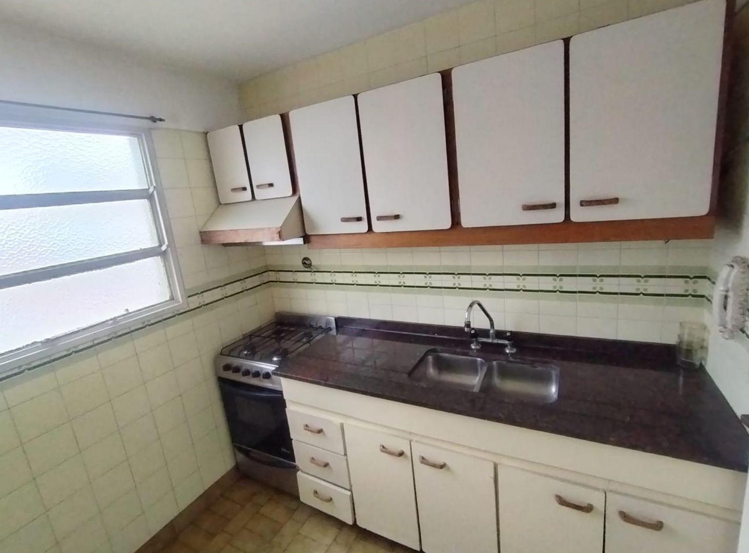 Foto de ALQUIILER DEPARTAMENTO 2 AMBIENTES FLORESTA, imagen 5