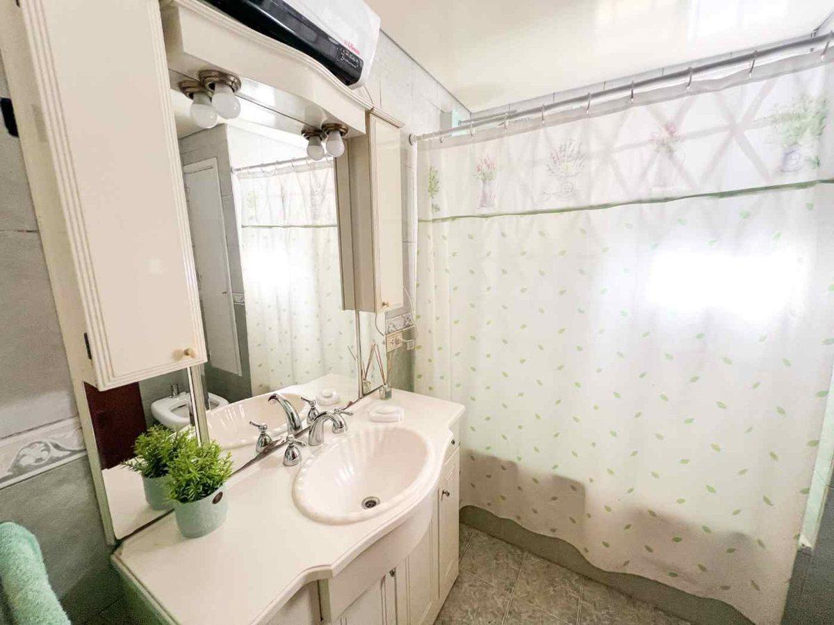 Foto de CASA 4 AMBIENTES CON JARDIN EN ADROGUE, imagen 4