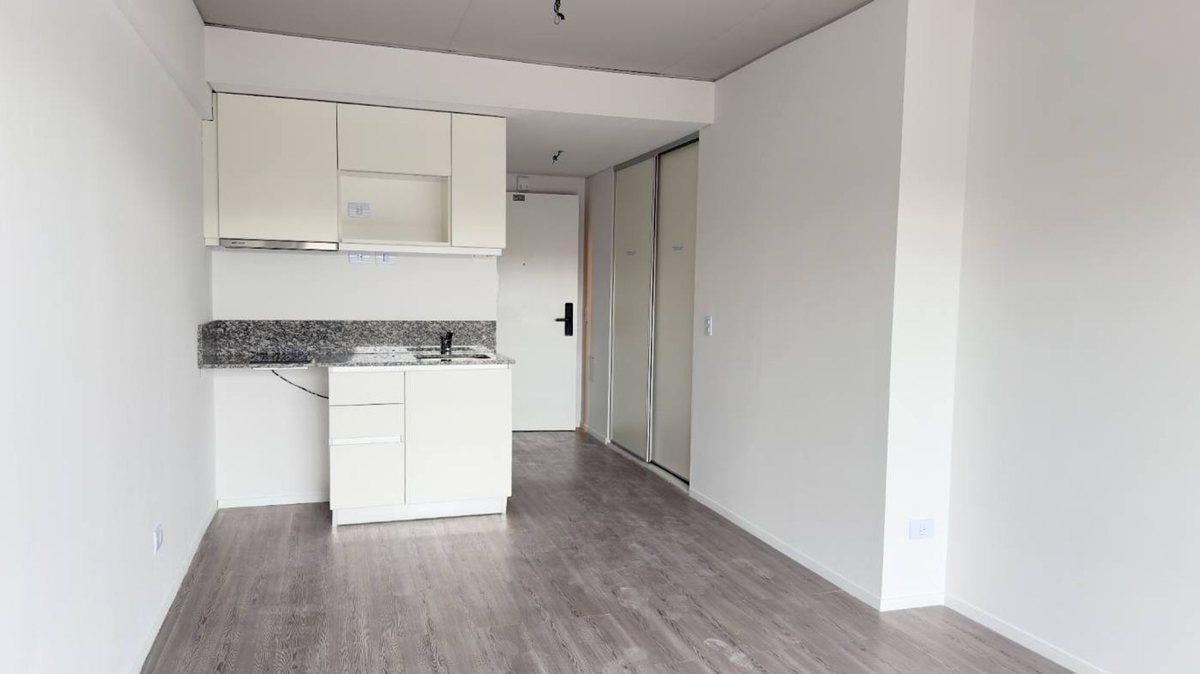 Foto de DEPARTAMENTO MONOAMBIENTE EN ALQUILER BARRACAS, imagen 1