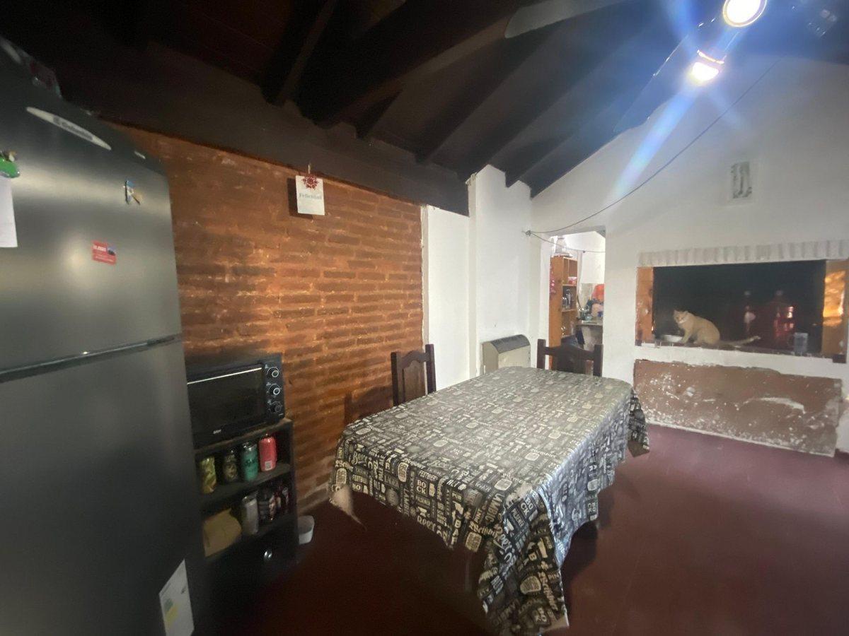 Foto de VENTA CASA 4 AMBIENTES CAÑUELAS, imagen 1