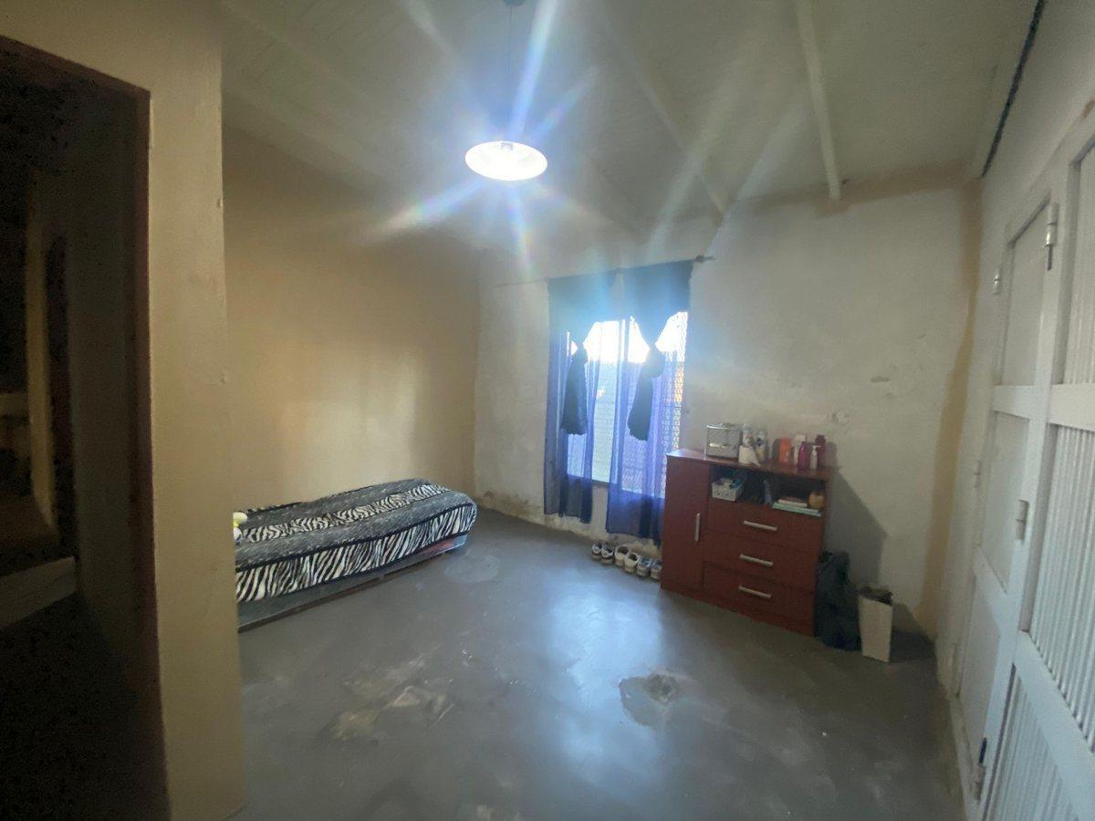 Foto de VENTA CASA 4 AMBIENTES CAÑUELAS, imagen 5