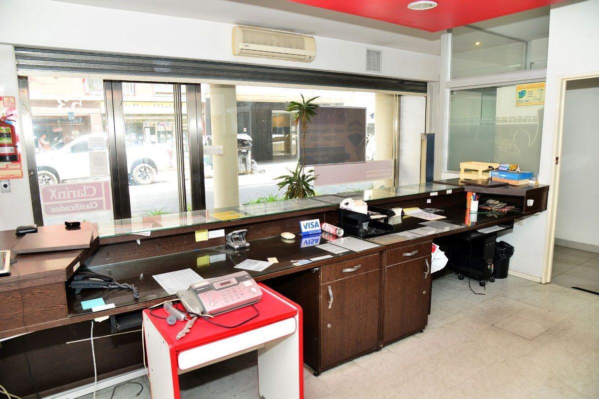 Foto de ALQUILER COMERCIAL 240 METROS TOTALES, imagen 4