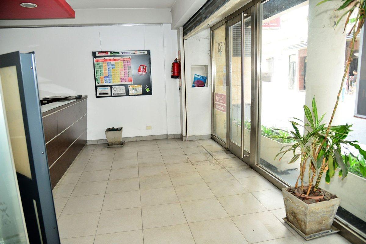 Foto de ALQUILER COMERCIAL 240 METROS TOTALES, imagen 1