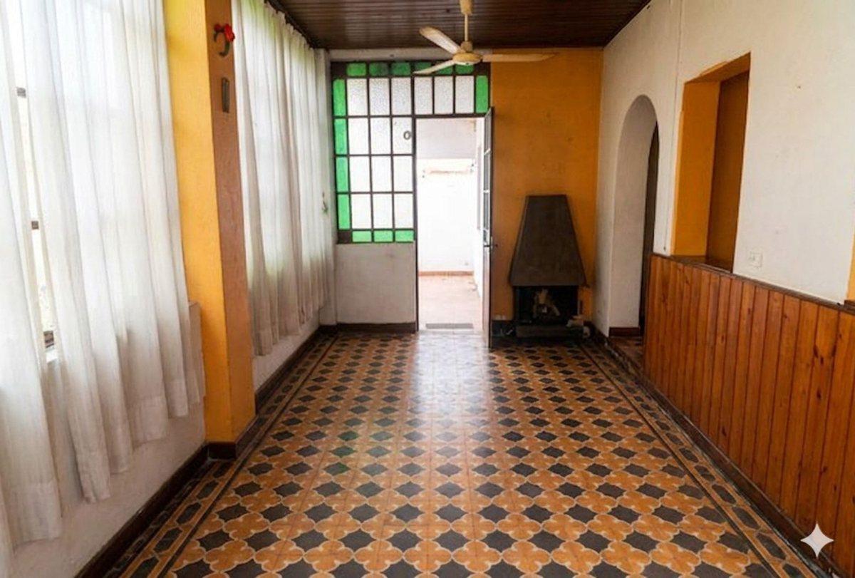 Foto de LOTE 255 METROS 4 AMBIENTES COCHERA PATIO PARQUE, imagen 4
