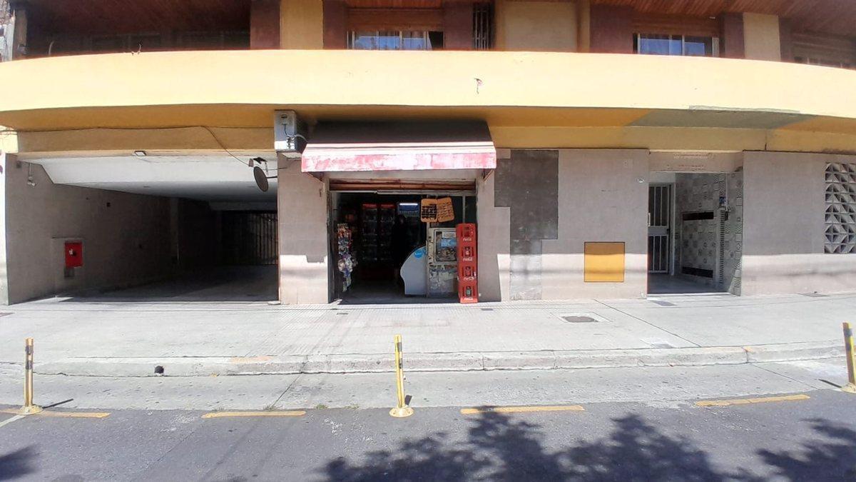 Foto de VENTA LOCAL VILLA MITRE, imagen 1