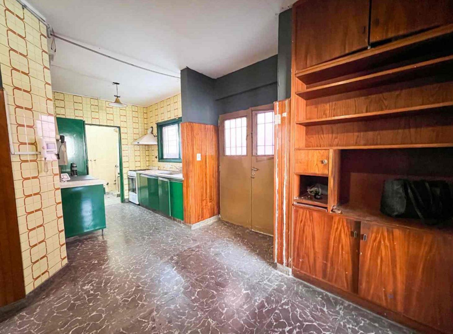 Foto de VENTA CASA 7 AMBIENTES Y LOCAL EN ESQUINA, imagen 5
