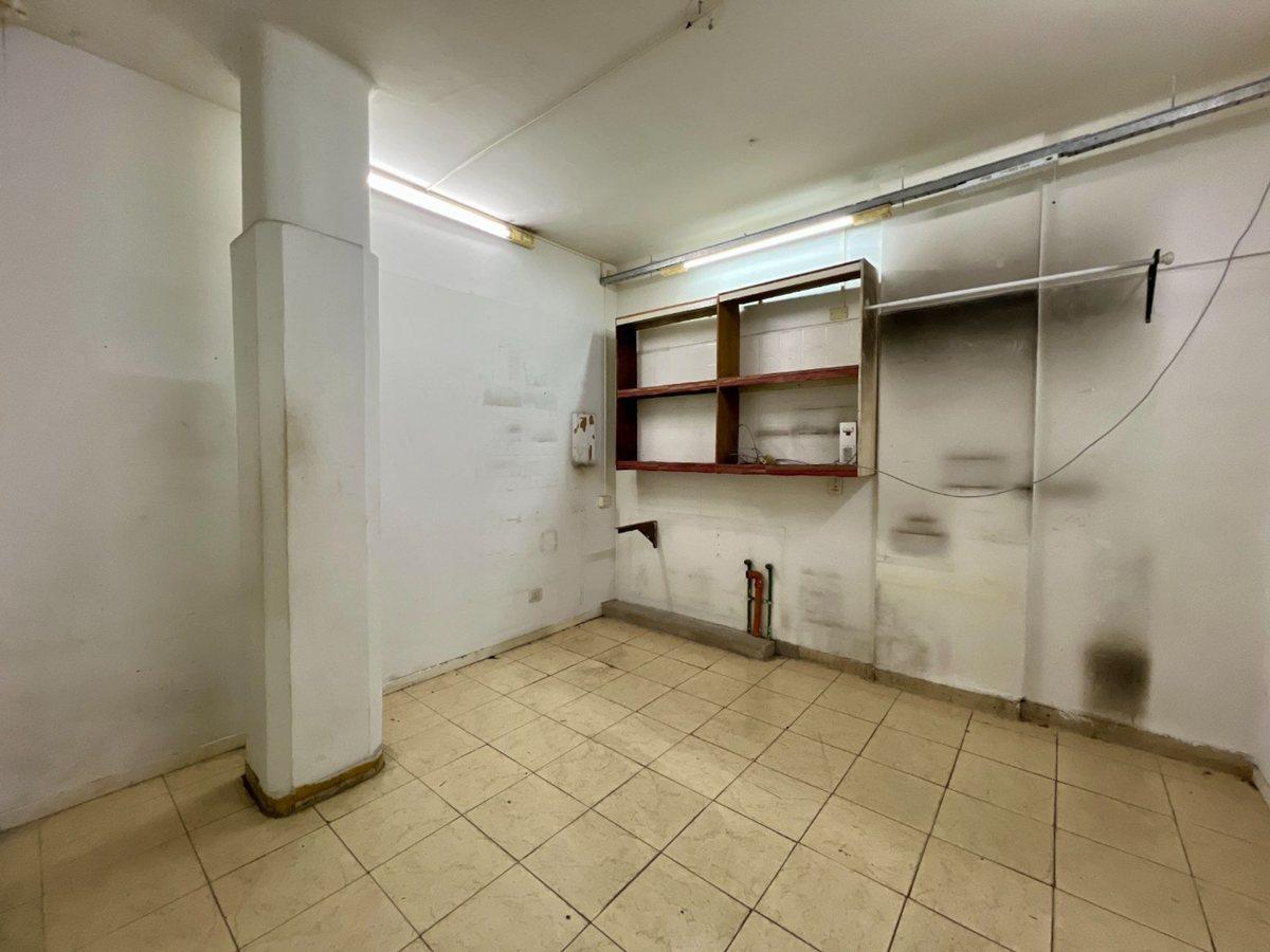Foto de LOCAL VENTA CON SOTANO BALVANERA, imagen 1