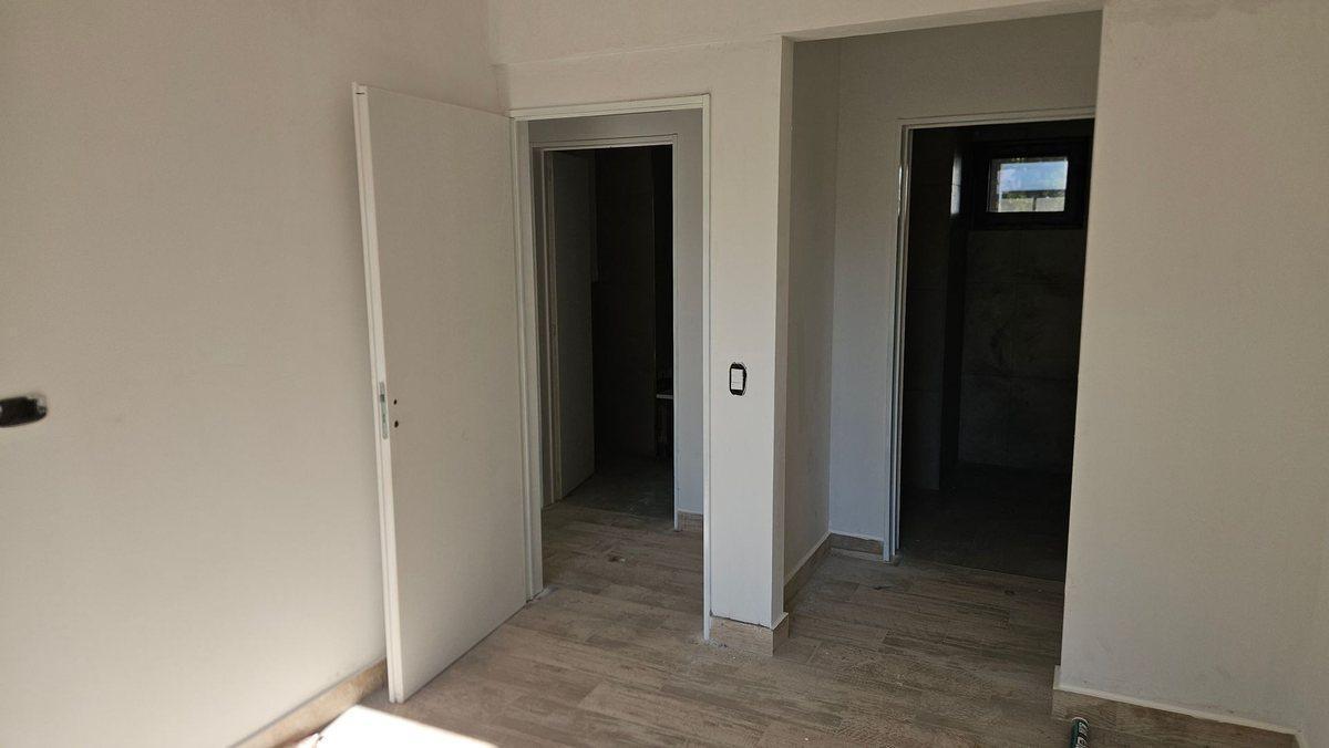 Foto de A ESTRENAR 3 AMBIENTES LAVADERO Y PATIO, imagen 1