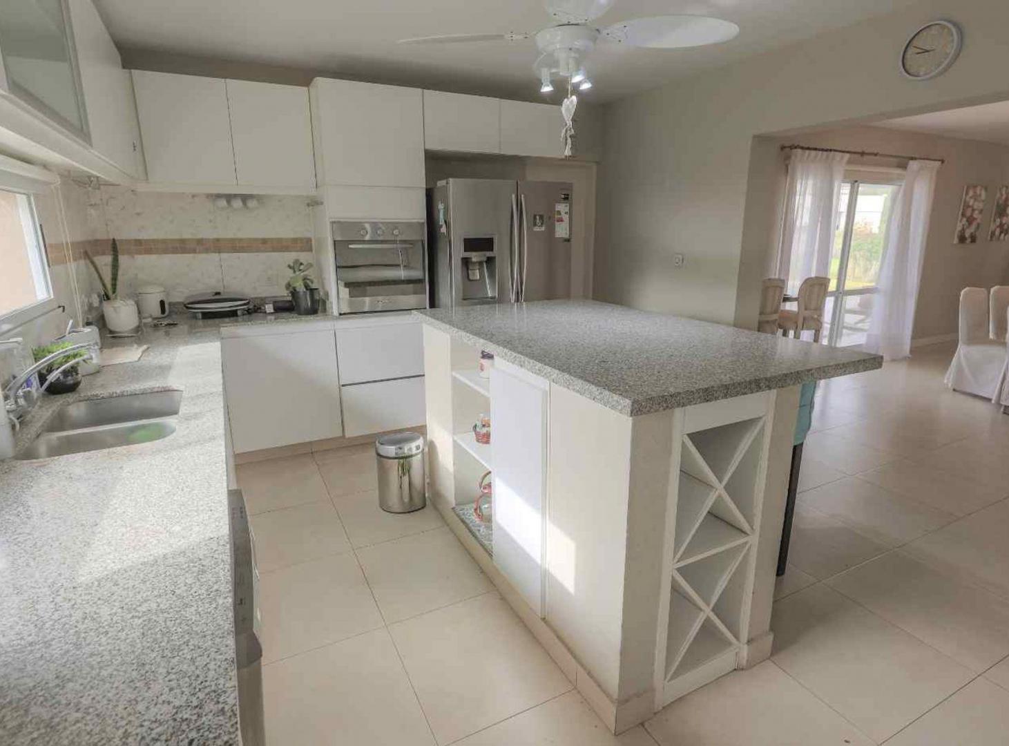 Foto de CASA HARAS SANTA MARÍA IMPECABLE EN CU DE SAC, imagen 4