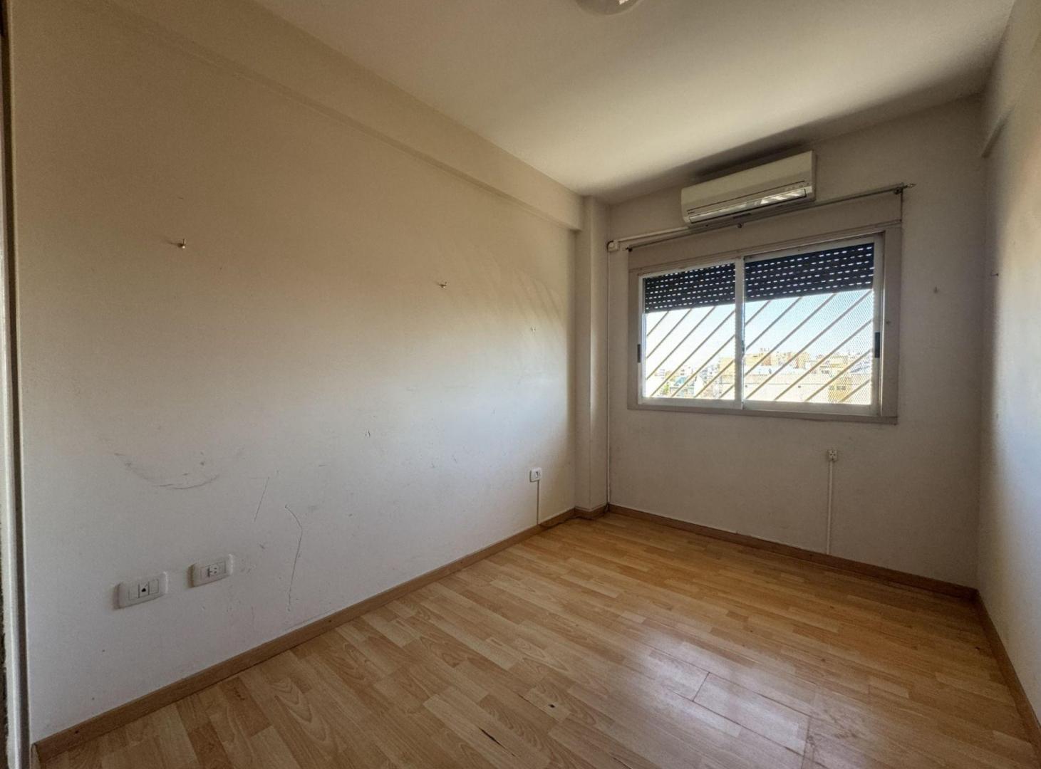 Foto de DEPARTAMENTO 3 AMBIENTES VENTA BALCON MONTE CASTRO, imagen 3