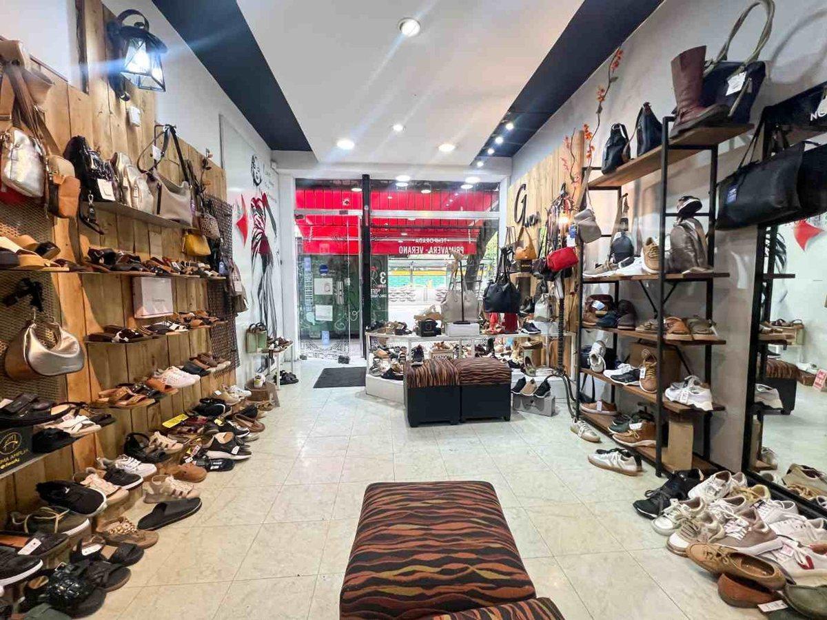 Foto de VENTA DE LOCAL EN NUÑEZ MAS DEPARTAMENTO, imagen 4