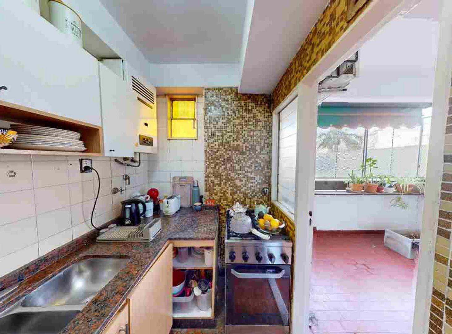 Foto de VENTA DEPARTAMENTO 4 AMBIENTES COCHERA DEVOTO, imagen 2