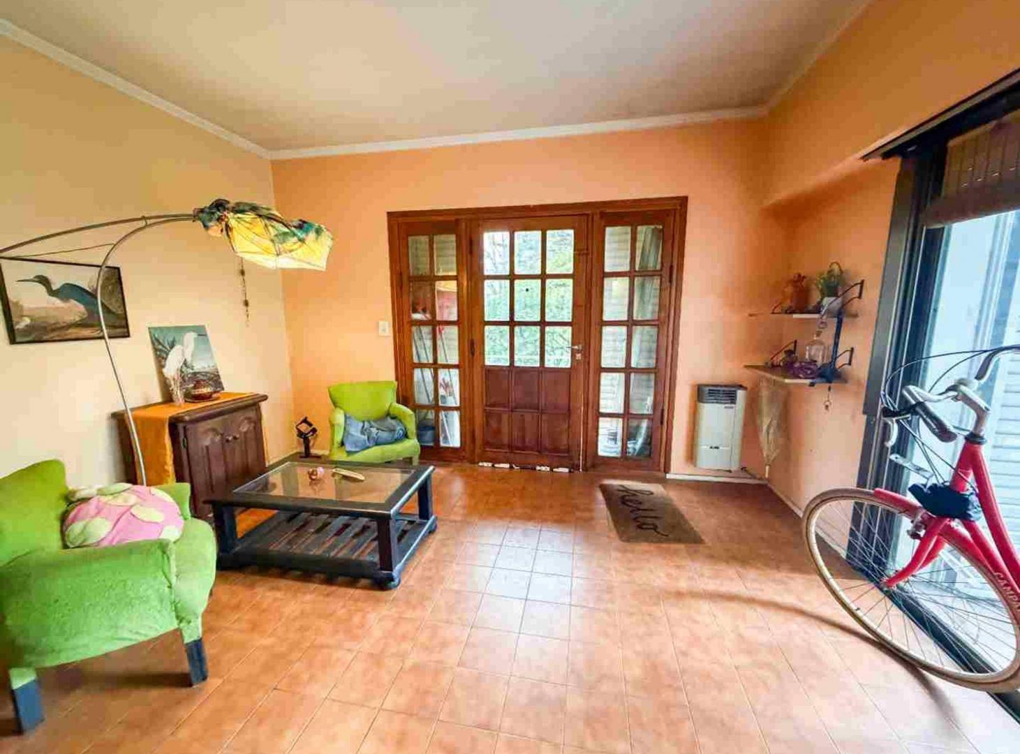 Foto de CASA 5 AMBIENTES APTA 2 FAMILAS ADROGUE, imagen 4