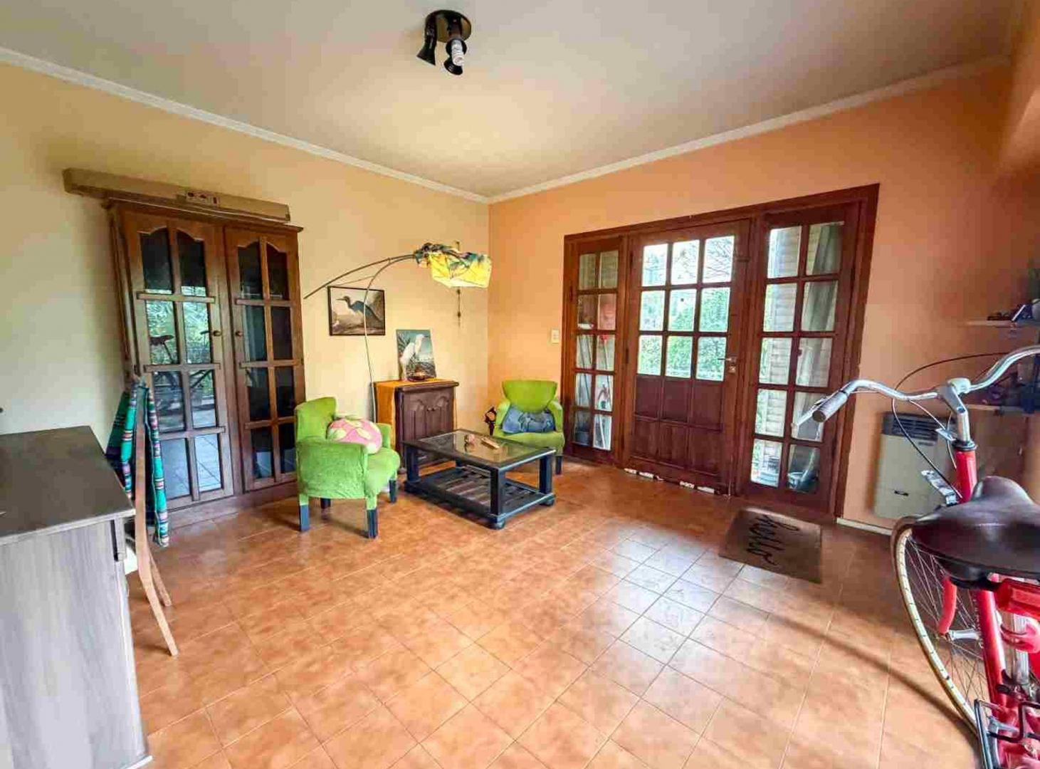 Foto de CASA 5 AMBIENTES APTA 2 FAMILAS ADROGUE, imagen 3