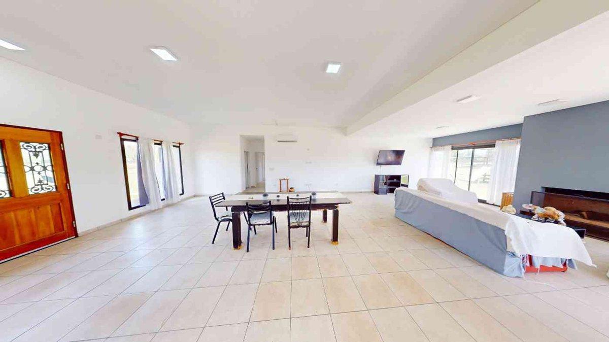 Foto de VENTA CASA 5 AMBIENTES PILETA, imagen 5