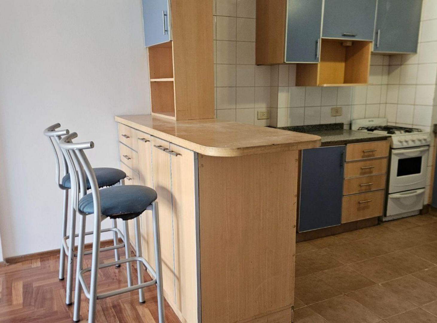 Foto de VENTA DEPARTAMENTO 3 AMBIENTES EN FLORESTA, imagen 2
