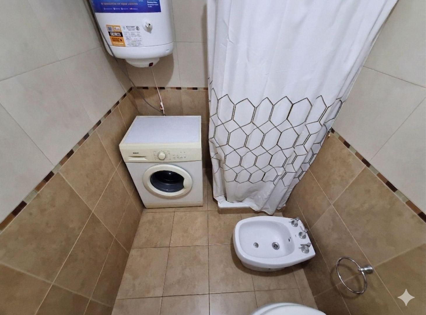 Foto de MONOAMBIENTE CON BALCÓN Y COCHERA EN MATADEROS, imagen 3
