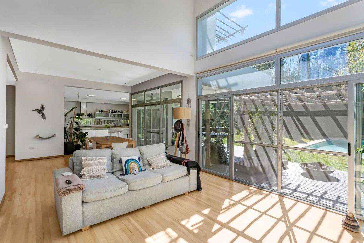 Foto de VENTA DE CASA 5 AMBIENTES EN SAINT MATTHEWS PILAR, imagen 4