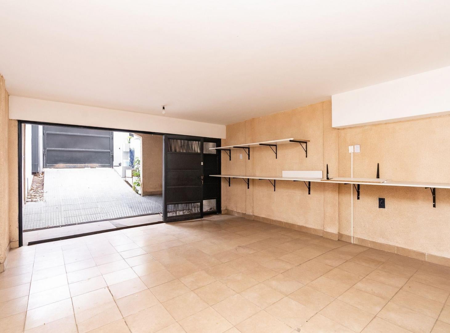 Foto de CASA TRIPLEX 4 AMBIENTES COCHERA PATIO TERRAZA, imagen 5