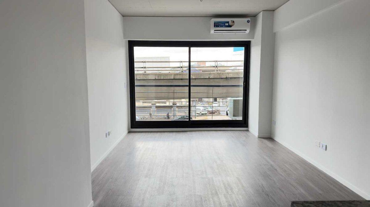 Foto de DEPARTAMENTO MONOAMBIENTE EN ALQUILER BARRACAS, imagen 4