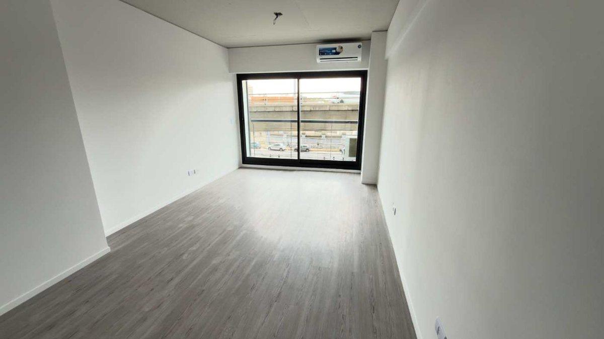 Foto de DEPARTAMENTO MONOAMBIENTE EN ALQUILER BARRACAS, imagen 1