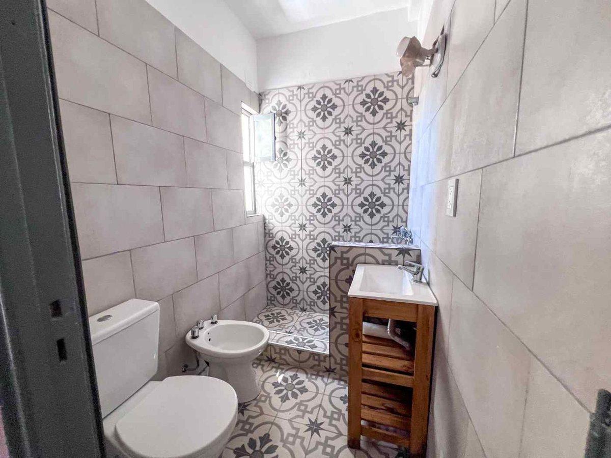 Foto de VENTA 2 AMBIENTES OPORTUNIDAD BAÑO COCINA A NUEVO, imagen 5