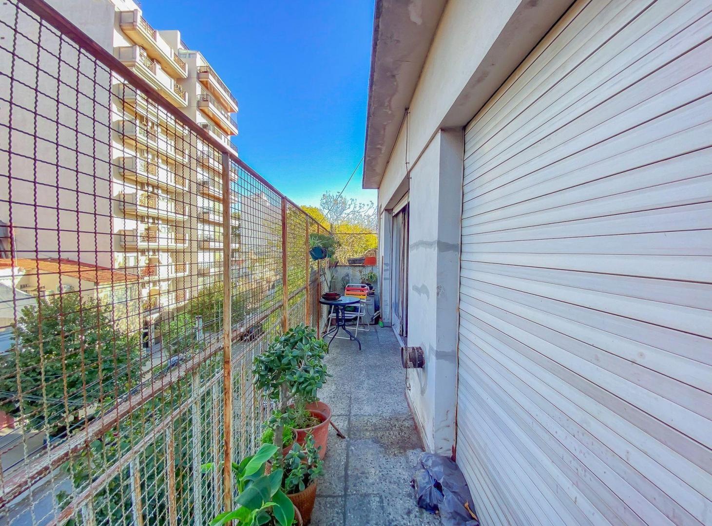 Foto de VENTA PH 3 AMBIENTES TERRAZA BALCON A REFACCIONAR, imagen 3