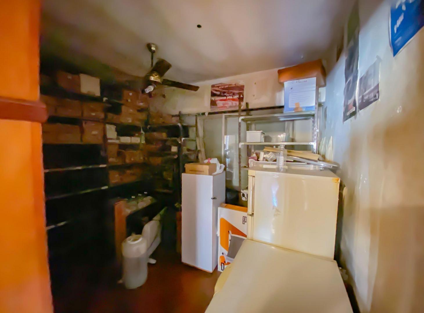 Foto de VENTA PH 3 AMBIENTES TERRAZA BALCON A REFACCIONAR, imagen 4