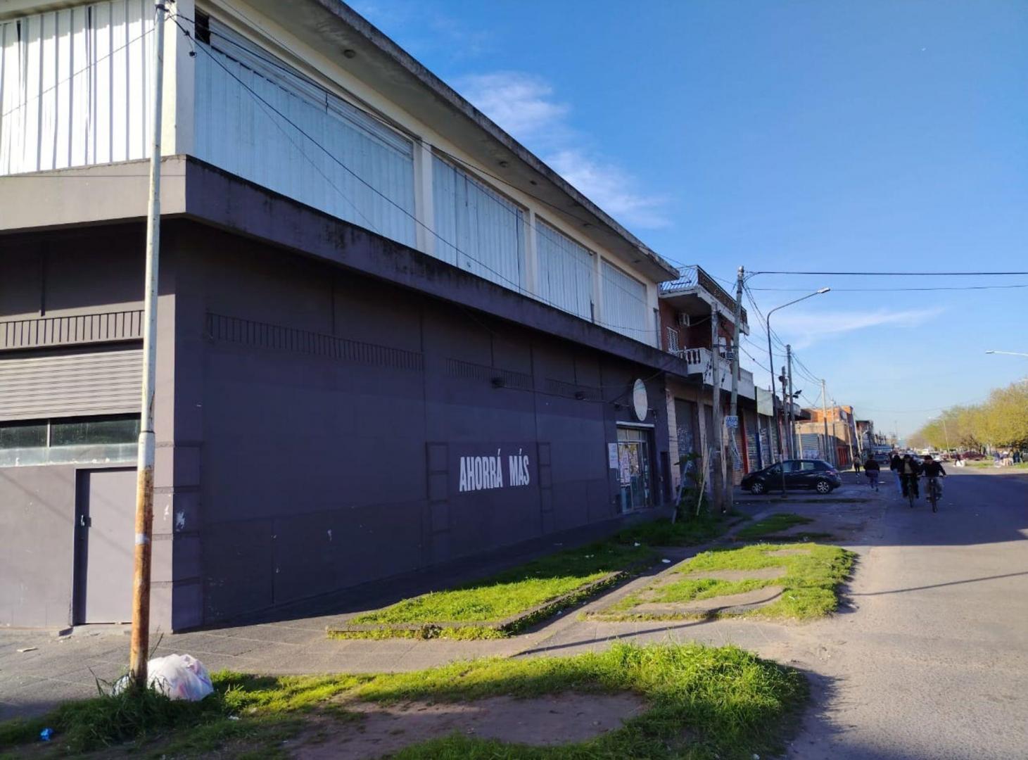 Foto de VENTA LOCAL COMERCIAL 400 METROS LAFERRERE, imagen 2