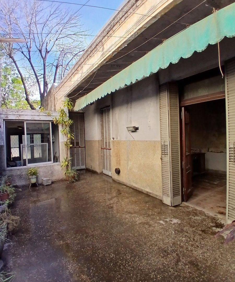 Foto de VENTA CASA 5 AMBIENTES FLORESTA A REFACCIONAR, imagen 4